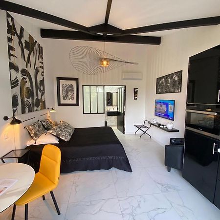 Hotel Particulier - Les Lodges Du Bassin D'Arcachon- Petit-Dejeuner Sur Demande- Prestations Haut De Gamme Гюжан-Местрас Экстерьер фото