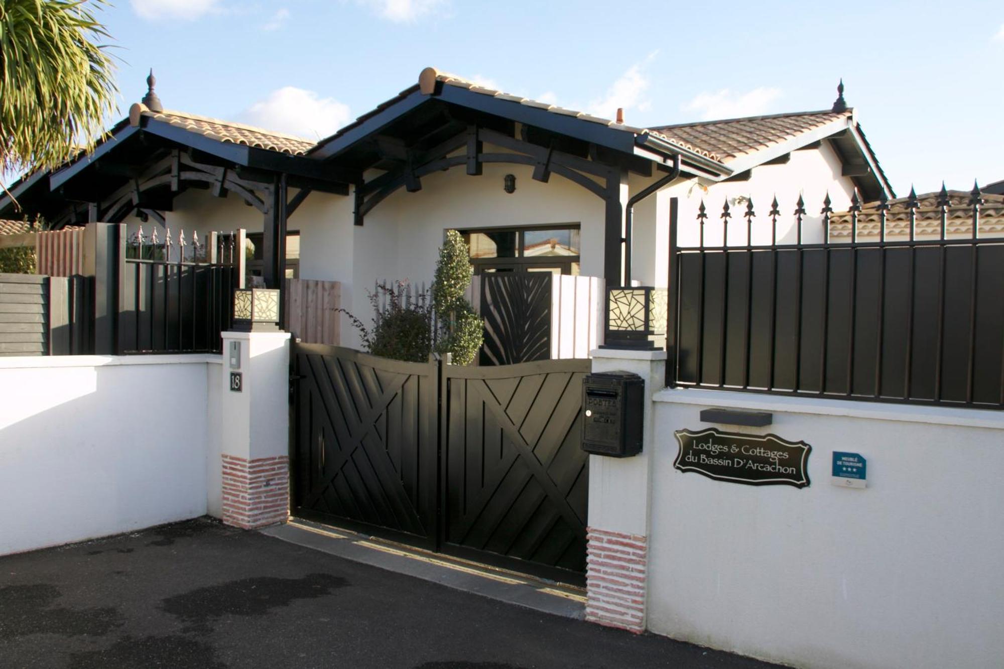 Hotel Particulier - Les Lodges Du Bassin D'Arcachon- Petit-Dejeuner Sur Demande- Prestations Haut De Gamme Гюжан-Местрас Экстерьер фото